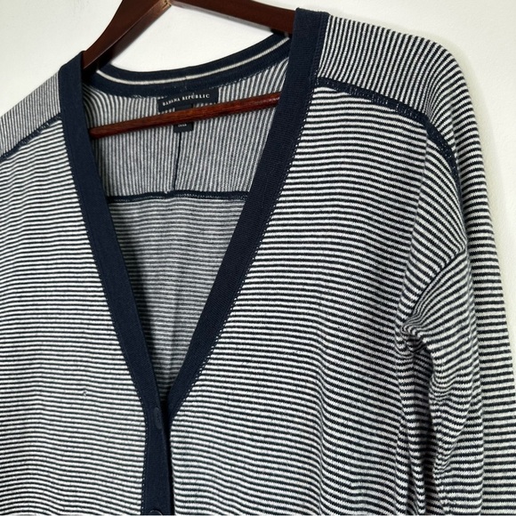 Banana Republic Cotton Modal Wool Blend Cardigan Size Petite Medium - Picture 3 of 8
